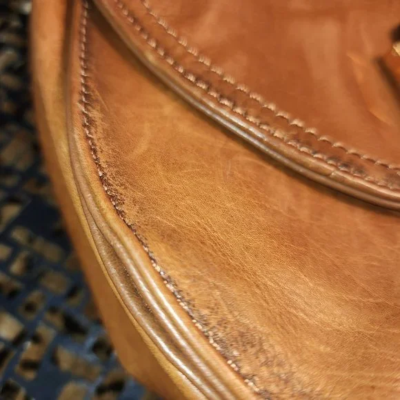 TIGNANELLO VINTAGE LEATHER CROSSBODY- LAREDO - Picture 10 of 11